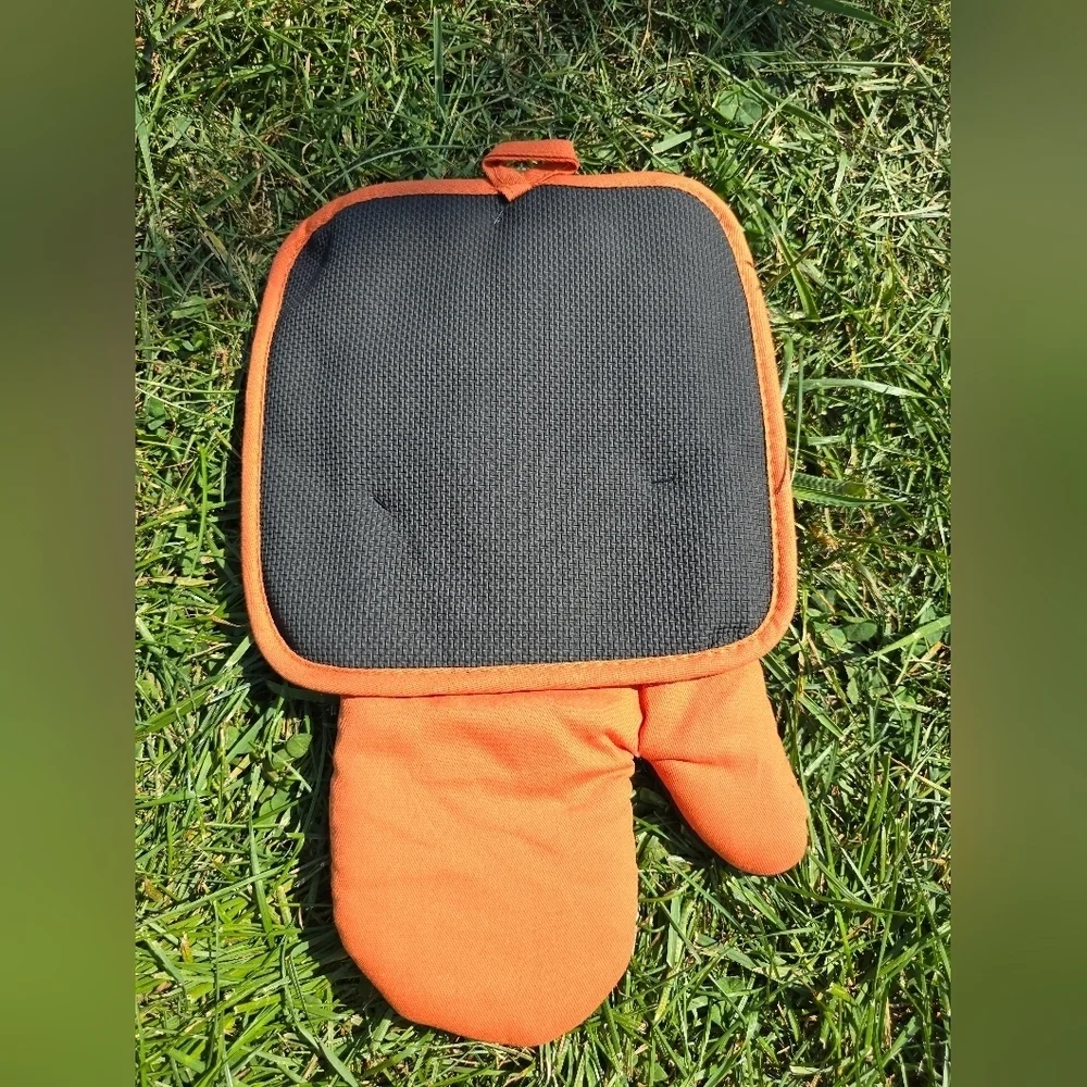 Disney Mickey Mouse Oversized Oven Mitt Pot Holder Halloween Fun